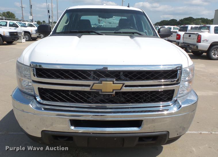 image for item DC5384 2011 Chevrolet Silverado 2500HD Crew Cab pickup truck