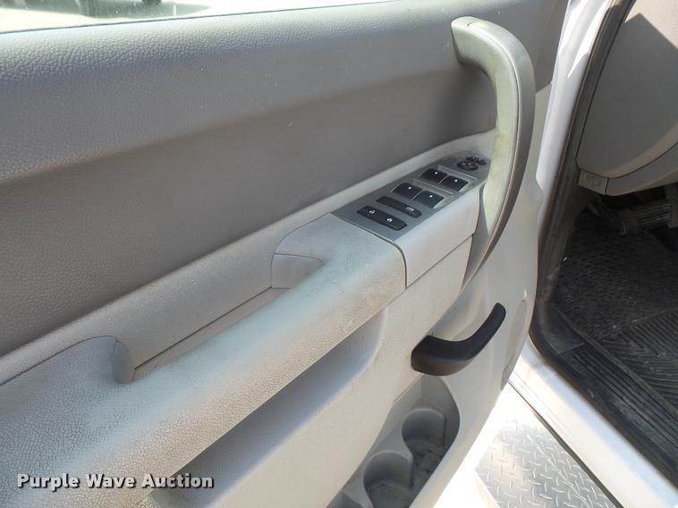 image for item DC5384 2011 Chevrolet Silverado 2500HD Crew Cab pickup truck