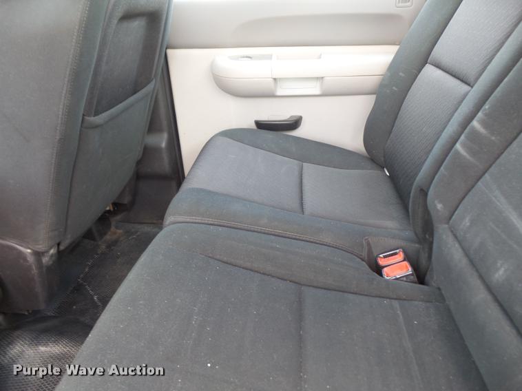 image for item DC5384 2011 Chevrolet Silverado 2500HD Crew Cab pickup truck