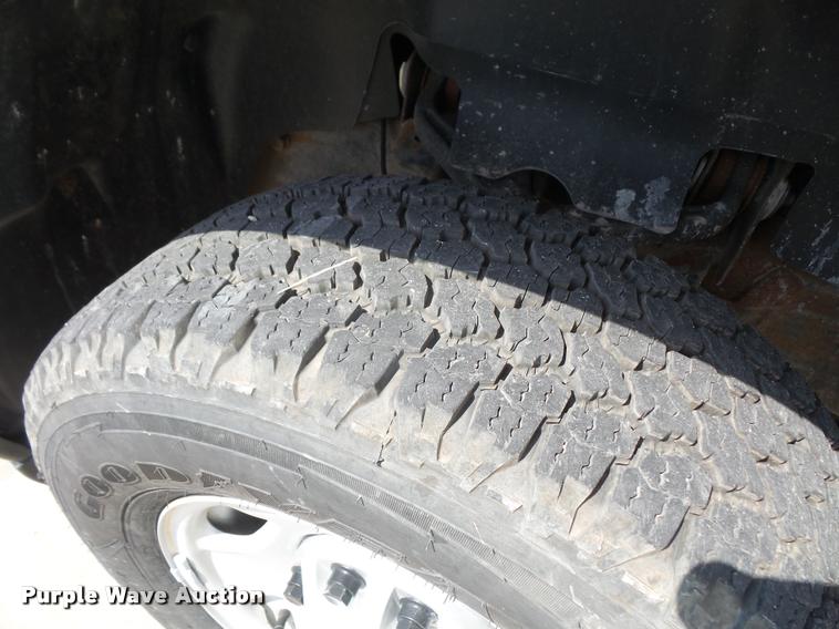 image for item DC5384 2011 Chevrolet Silverado 2500HD Crew Cab pickup truck