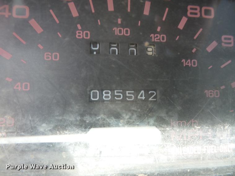 image for item DC5402 1993 Mazda B2200 pickup truck