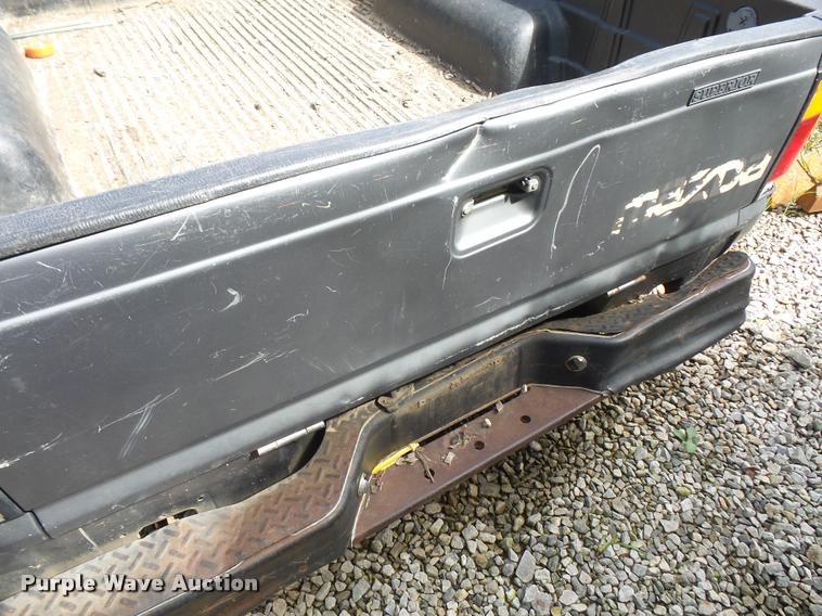 image for item DC5402 1993 Mazda B2200 pickup truck