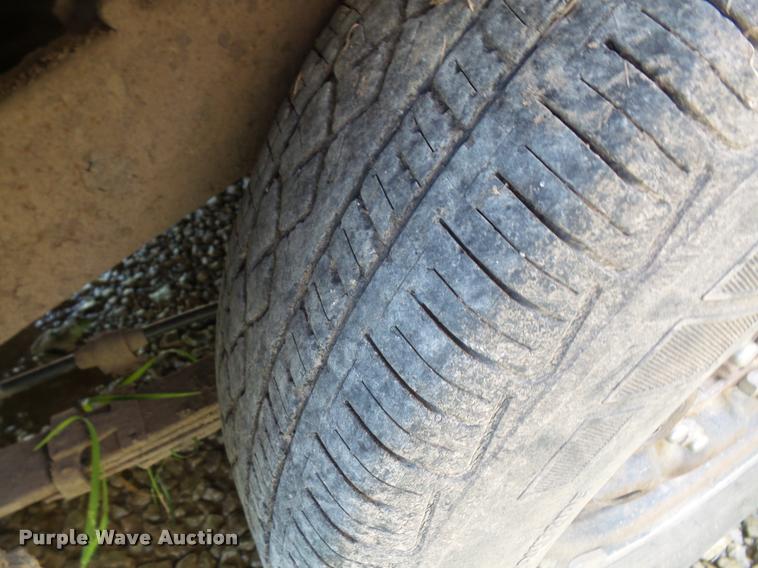 image for item DC5402 1993 Mazda B2200 pickup truck