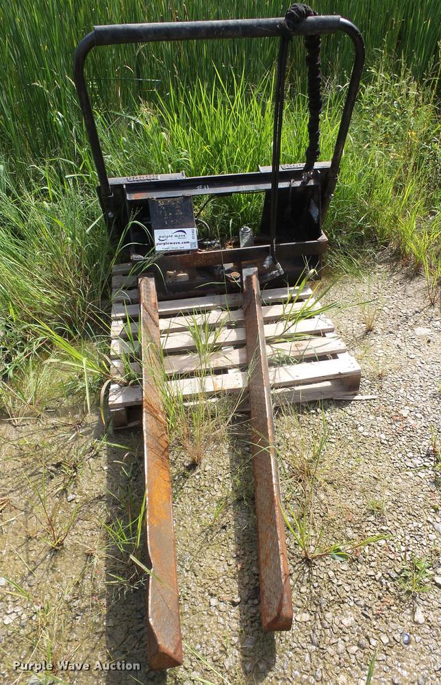 image for item DC5403 Nursey Jaws skid steer attachment