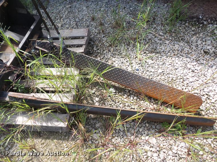 image for item DC5404 Nursey Jaws skid steer attachment