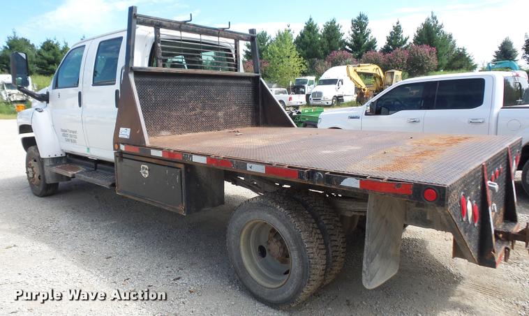 image for item DC5407 2007 Chevrolet C4500 Crew Cab flatbed truck