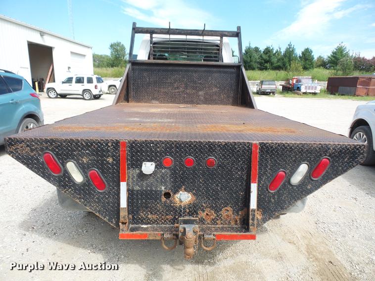 image for item DC5407 2007 Chevrolet C4500 Crew Cab flatbed truck