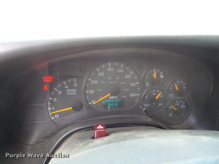 image for item DC5407 2007 Chevrolet C4500 Crew Cab flatbed truck