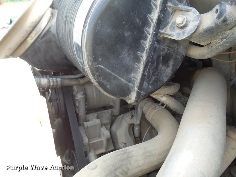 image for item DC5407 2007 Chevrolet C4500 Crew Cab flatbed truck