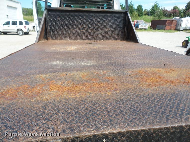 image for item DC5407 2007 Chevrolet C4500 Crew Cab flatbed truck