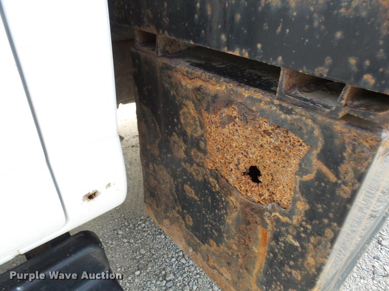 image for item DC5407 2007 Chevrolet C4500 Crew Cab flatbed truck