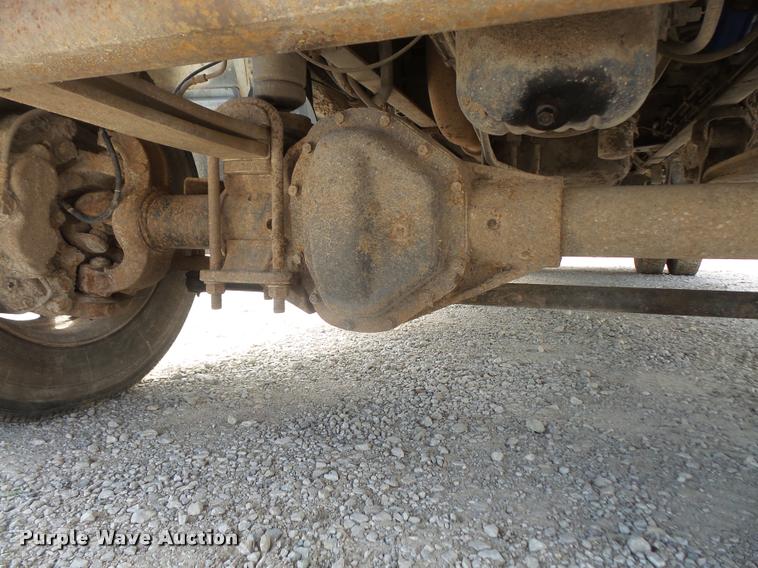 image for item DC5407 2007 Chevrolet C4500 Crew Cab flatbed truck