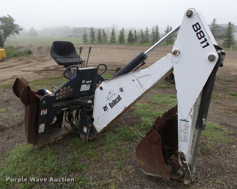 image for item DC6434 Bobcat 8811 backhoe attachment