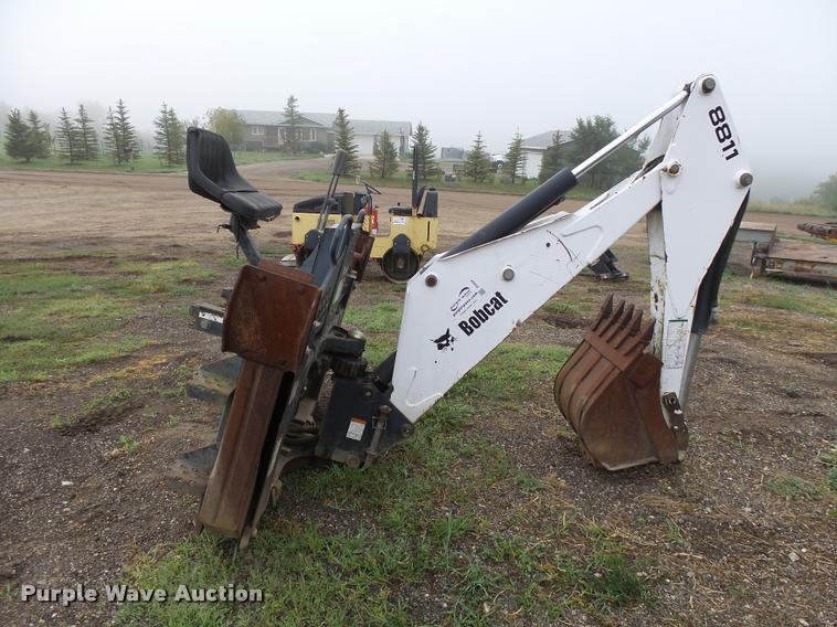 image for item DC6434 Bobcat 8811 backhoe attachment
