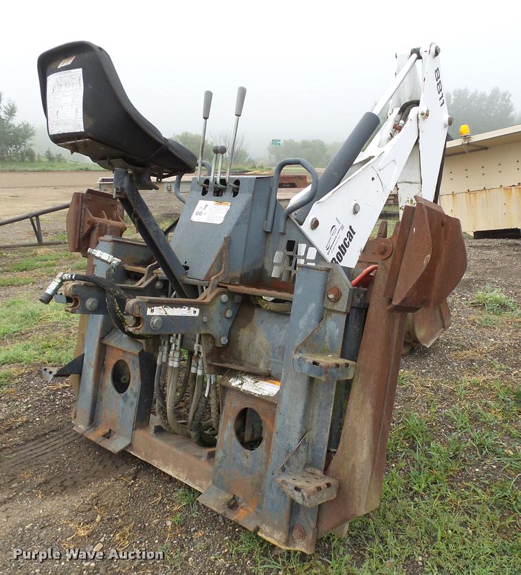 image for item DC6434 Bobcat 8811 backhoe attachment