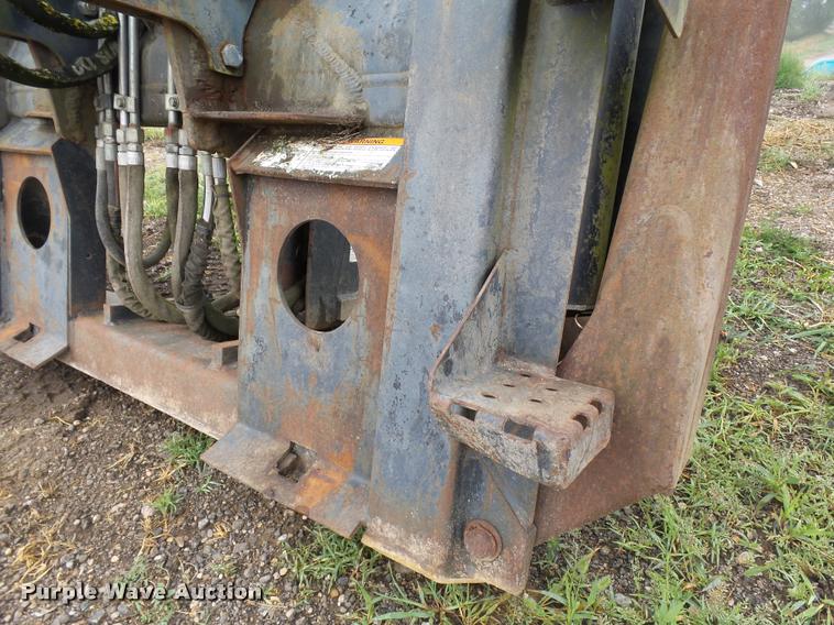 image for item DC6434 Bobcat 8811 backhoe attachment