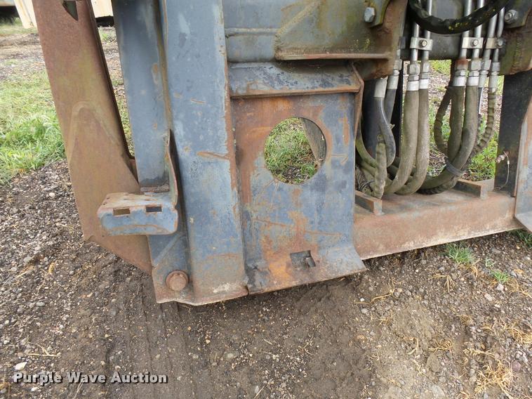 image for item DC6434 Bobcat 8811 backhoe attachment