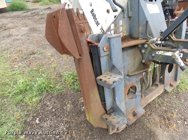 image for item DC6434 Bobcat 8811 backhoe attachment