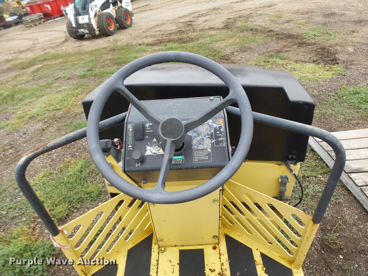 image for item DC6440 Bomag DDR3100 double drum vibratory roller