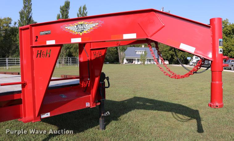 image for item DD0168 2016 H&H flatbed trailer