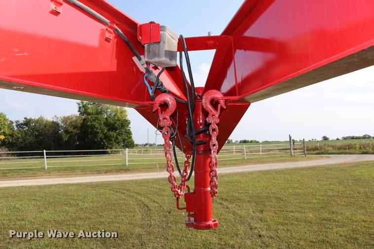 image for item DD0168 2016 H&H flatbed trailer