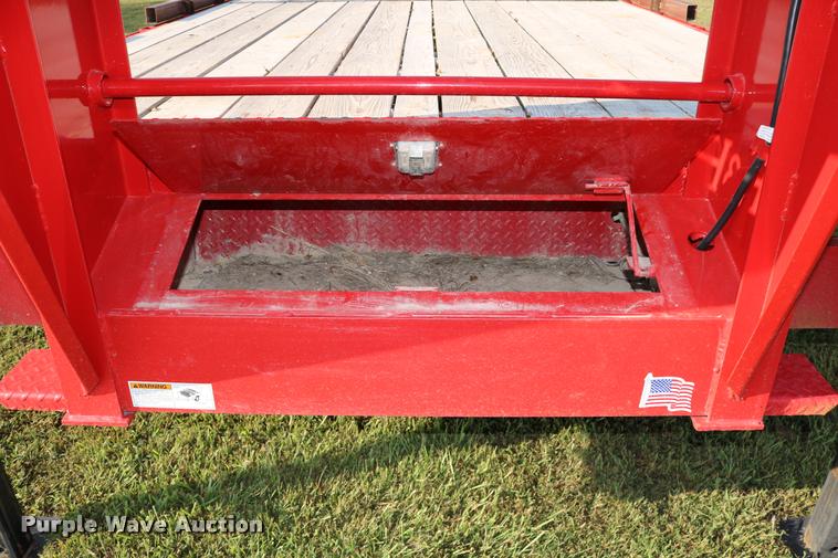 image for item DD0168 2016 H&H flatbed trailer