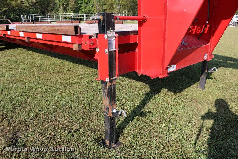 image for item DD0168 2016 H&H flatbed trailer