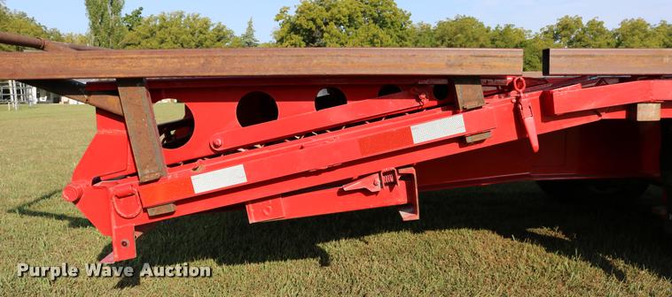 image for item DD0168 2016 H&H flatbed trailer