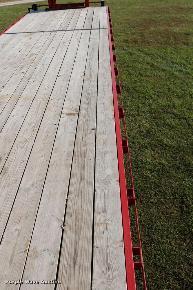 image for item DD0168 2016 H&H flatbed trailer
