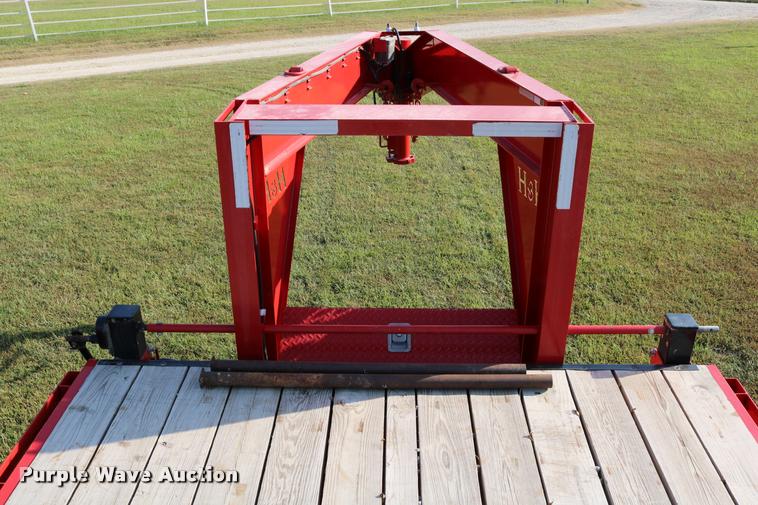 image for item DD0168 2016 H&H flatbed trailer