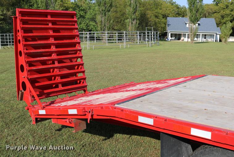 image for item DD0168 2016 H&H flatbed trailer