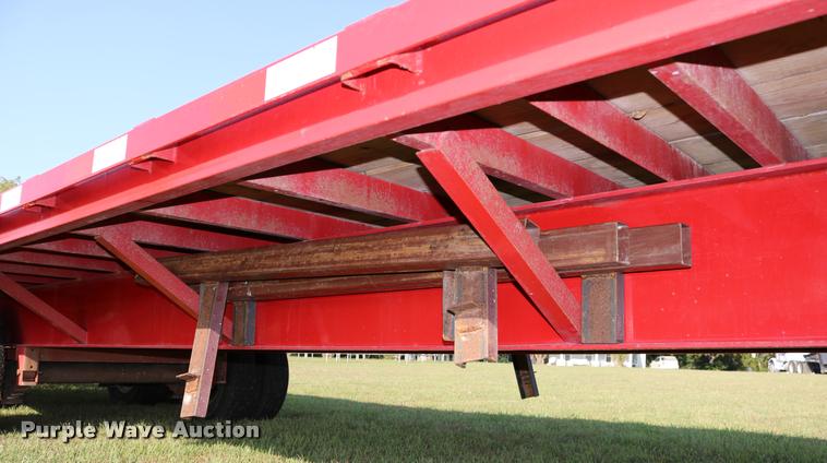 image for item DD0168 2016 H&H flatbed trailer
