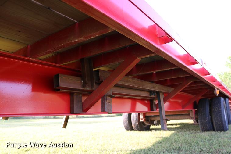 image for item DD0168 2016 H&H flatbed trailer