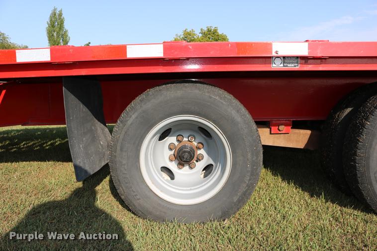 image for item DD0168 2016 H&H flatbed trailer