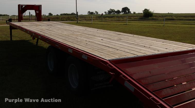 image for item DD0168 2016 H&H flatbed trailer