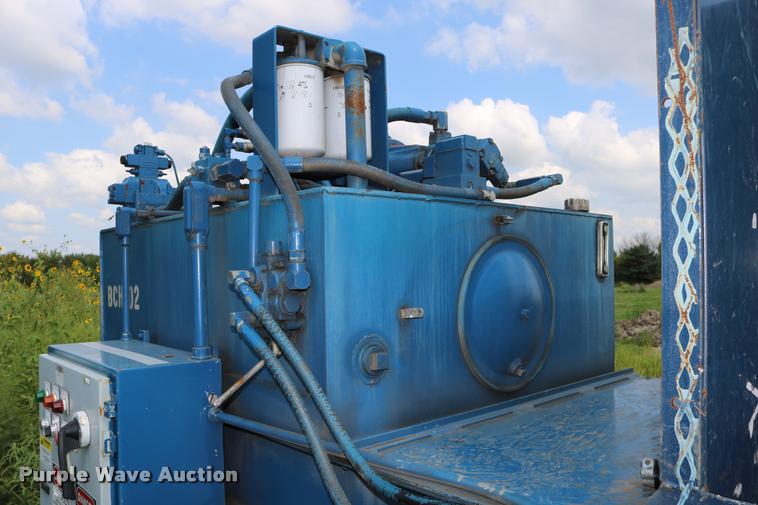 image for item DD0180 1995 Cram-A-Lot HX72 cardboard baler