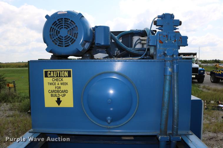 image for item DD0180 1995 Cram-A-Lot HX72 cardboard baler