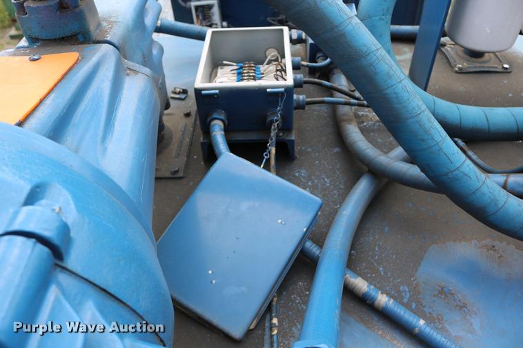 image for item DD0180 1995 Cram-A-Lot HX72 cardboard baler