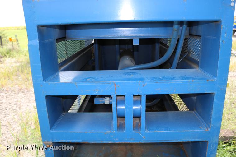 image for item DD0180 1995 Cram-A-Lot HX72 cardboard baler