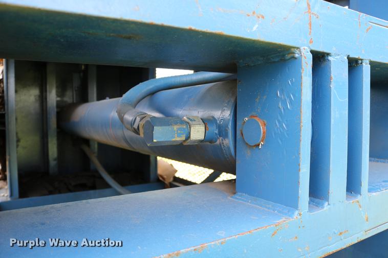 image for item DD0180 1995 Cram-A-Lot HX72 cardboard baler
