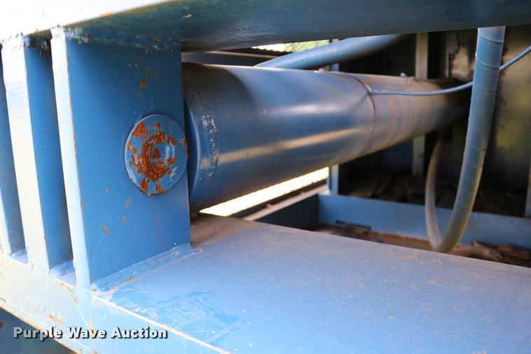 image for item DD0180 1995 Cram-A-Lot HX72 cardboard baler