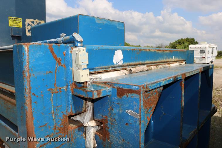 image for item DD0180 1995 Cram-A-Lot HX72 cardboard baler