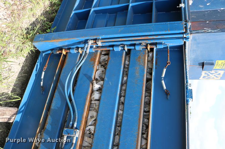 image for item DD0180 1995 Cram-A-Lot HX72 cardboard baler