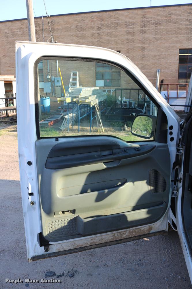 image for item DD0197 2002 Ford F250 Super Duty SuperCab pickup truck