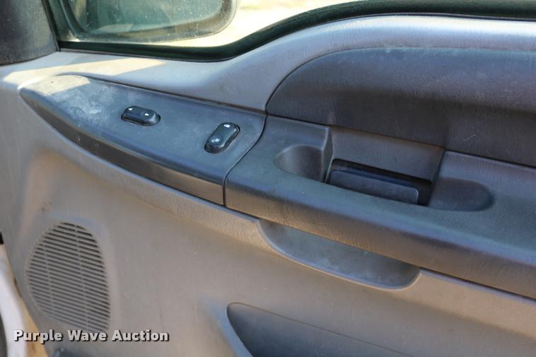 image for item DD0197 2002 Ford F250 Super Duty SuperCab pickup truck