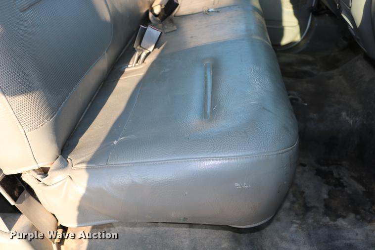 image for item DD0197 2002 Ford F250 Super Duty SuperCab pickup truck