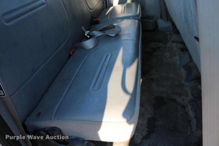 image for item DD0197 2002 Ford F250 Super Duty SuperCab pickup truck