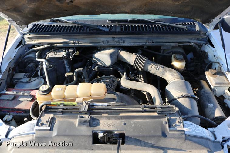 image for item DD0197 2002 Ford F250 Super Duty SuperCab pickup truck