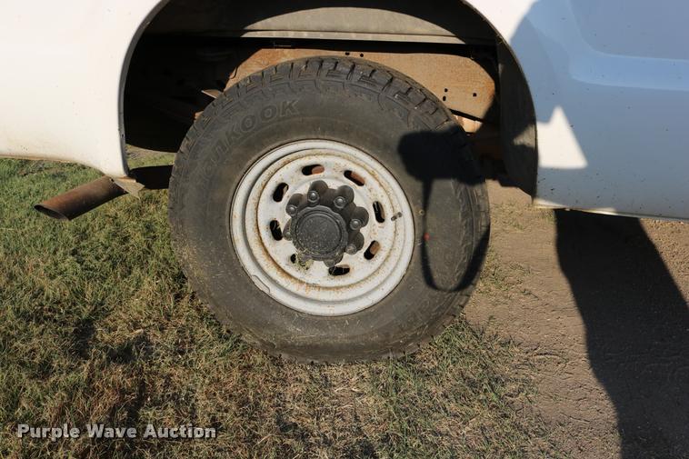 image for item DD0197 2002 Ford F250 Super Duty SuperCab pickup truck