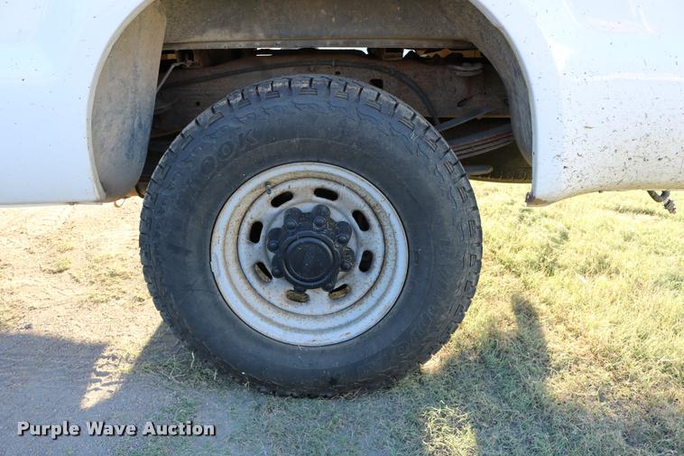 image for item DD0197 2002 Ford F250 Super Duty SuperCab pickup truck